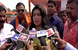 बीजेपी महिला नेता का बयान: बार-बार हमारे लोगों पर हमले हुए तो घर में घुसकर आंखें निकाल लेंगे