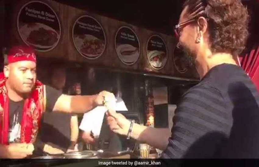 दुकानदार ने एक आइस्क्रीम के लिए आमिर खान को जमकर छकाया, वायरल हो रहा है वीडियो