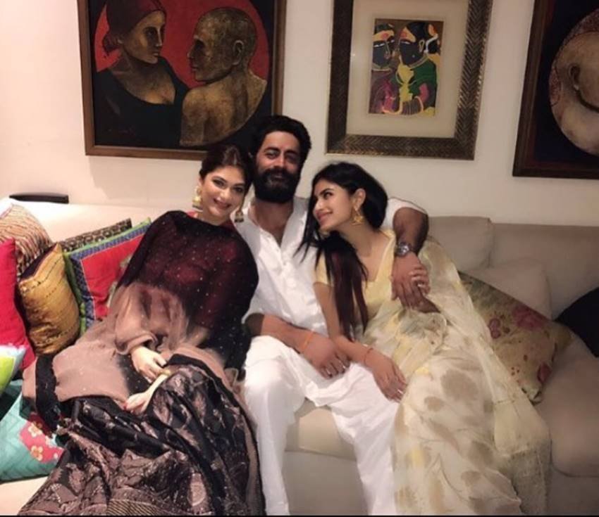Mouni Roy, Naagin, Naagin 2 actress, Mouni Roy, naagin actress mouni, Mouni Roy with Family, Mouni Roy with Friends, Mouni Enjoying Her Diwali, See Mouni Roy HD Pictures, Mouni Roy, Naagin, Naagin 2 actress, Mouni Roy, naagin actress mouni, Mouni Roy with Family, Mouni Roy with Friends, Mouni Enjoying Her Diwali, See Mouni Roy HD Pictures, bollywood news in hindi, television news in hindi