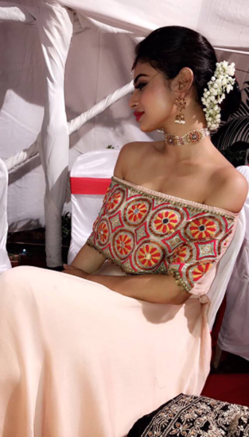 Mouni Roy, Naagin, Naagin 2 actress, Mouni Roy, naagin actress mouni, Mouni Roy with Family, Mouni Roy with Friends, Mouni Enjoying Her Diwali, See Mouni Roy HD Pictures, Mouni Roy, Naagin, Naagin 2 actress, Mouni Roy, naagin actress mouni, Mouni Roy with Family, Mouni Roy with Friends, Mouni Enjoying Her Diwali, See Mouni Roy HD Pictures, bollywood news in hindi, television news in hindi