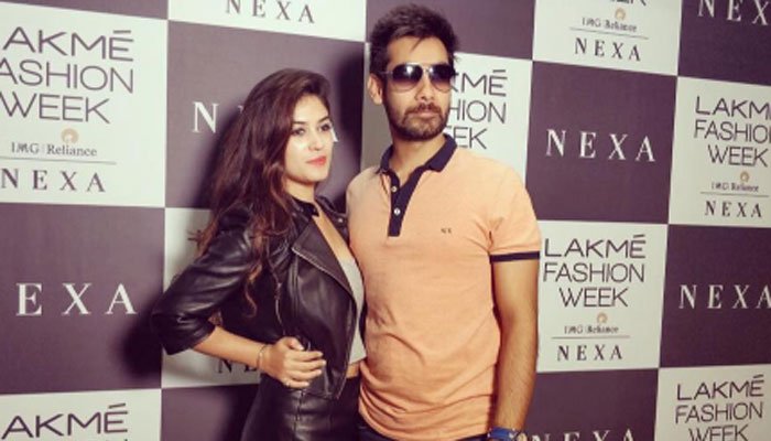 Bigg Boss, Bigg Boss 11, Bigg Boss season 11, Bigg Boss 11 episode 2, Bigg Boss 11 episode online, Bigg Boss 11 full episode 2, Bigg Boss season 11 episode, Bigg Boss season 11 episode 2, Bigg Boss season 11 episode 2 online, Bigg Boss hina khan, punish with bandgi kalra, dennis nagpal finishe his love with bandgi