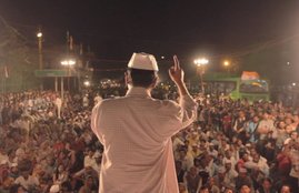Arvind Kejriwal, Documentary, An Insignificant Man, Vinay Shukla Khushboo Ranka, Anand Gandhi, Ship of Theseus, AAP landslide victory