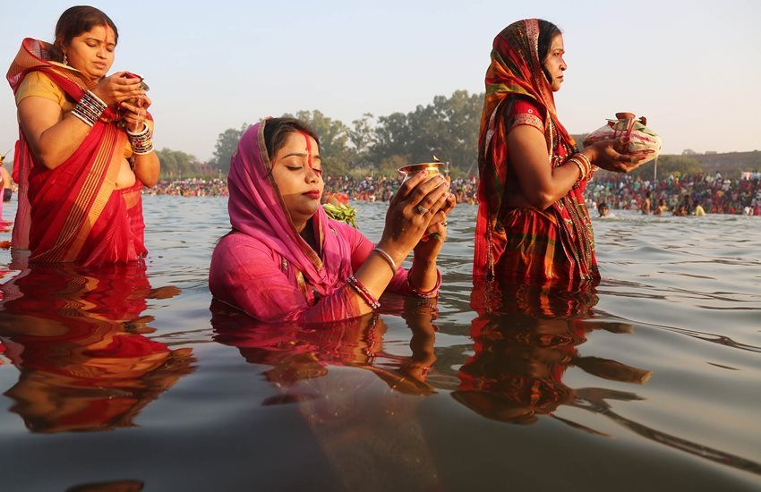 chhath puja, chhath puja 2017, chhath puja vidhi, chhath puja vidhi in hindi, chhath puja, chhath puja muhurat, chhath puja shubh muhurat, chhath puja muhurat 2017, chhath puja procedure, chhath puja samagri, chhath puja method, chhath puja vidhi, chhath puja time, chhath puja timings, chhath puja in hindi, छठ पूजा शुभ मुहूर्त 2017, छठ पूजा शुभ मुहूर्त, छठ पूजा मुहूर्त