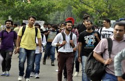 IBPS PO Exam 2017: प्रीलिम परीक्षा 7 अक्टूबर से शुरू, जानें रिजल्ट, मेन एग्जाम-इंटरव्यू डेट्स और अन्य जरूरी बातें