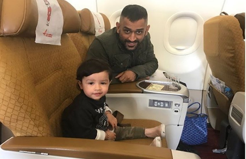 MS dhoni ziva MS dhoni ziva