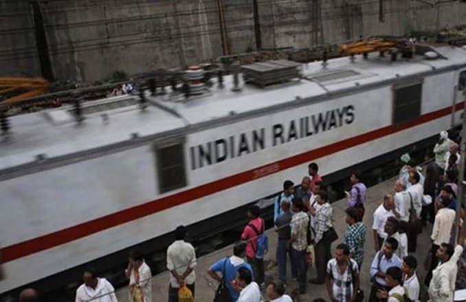 रेलवे में बम्पर वैकेंसी: 4690 पदों पर भर्ती, यह है आवेदन करने की आखिरी तारीख
