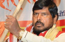 Ramdas Athawale, 2019 Lok Sabha Election, Republican Party of India, rpi, mega alliance, mahagatbandhan, pm modi, bjp, congress, sp, bsp, rld, Hindi news, News in Hindi jansatta