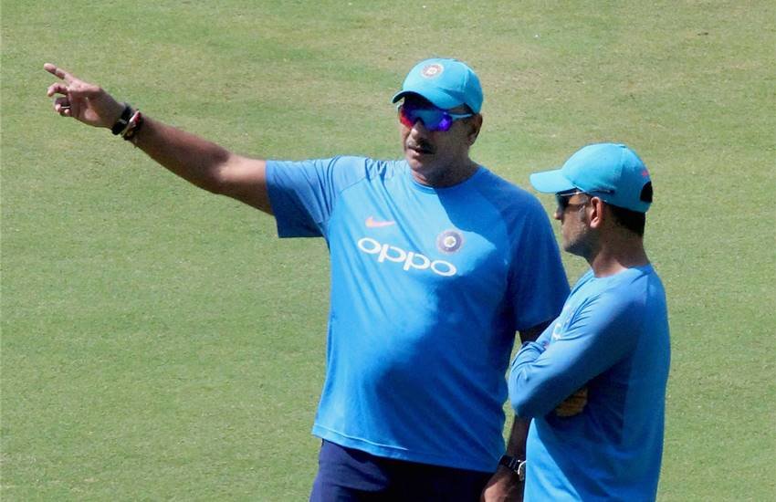 Ravi Shastri, MS Dhoni