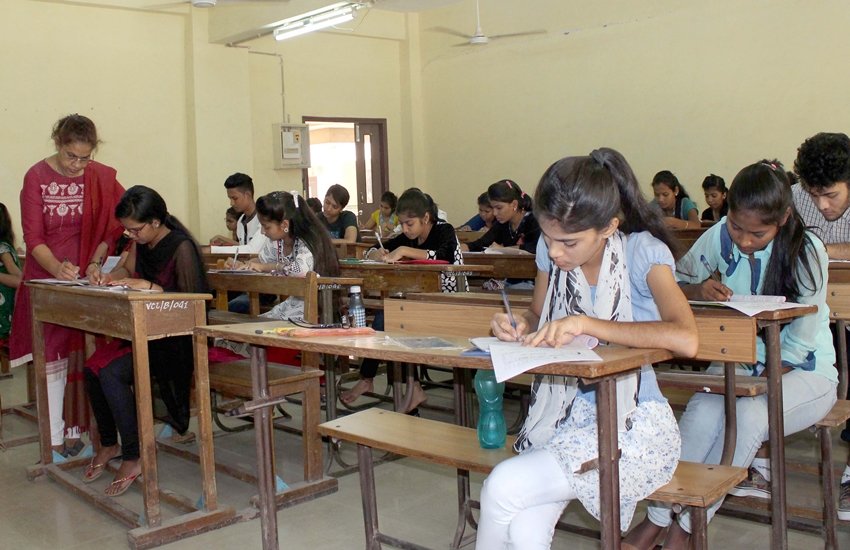 uptet, uptet 2017, uptet admit card, uptet admit card 2017, uptet 2017 admit card, upbasiceduboard.gov.in, www.upbasiceduboard.gov.in, upbasiceduboard.gov.in tet admit card, upbasiceduboard.gov.in admit card, uttar pradesh tet admit card, uptet call letter, uptet news, uptet exam 2017 admit card