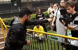 विराट कोहली ने कैमरे के सामने मारा पंच, जानिए कप्तान को क्यों करना पड़ा ऐसा?