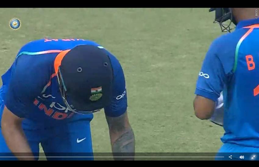 Virat Kohli, Virat Kohli bows down, Virat Kohli Virat Kohli to Bhuvneshwar Kumar Virat Kohli, Virat Kohli bows down, Virat Kohli Virat Kohli to Bhuvneshwar Kumar