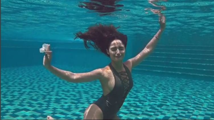 tridha choudhary,tv actress,hot masti in bali,vacation,holidays,hot photos,gallery,jara hat ke,,funny stories,funny videos,viral content,funny images,funny jokes, newstrack, newstracklive, hindi news