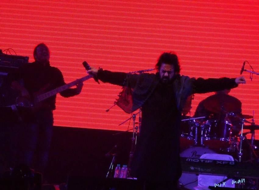 Roya Faryabi, Adnan sami, adnan sami daughter, adnam sami daughter madina, Sushma swraj, Pm narendra modi, Smriti irani, Adnan sami concert, singer adnan Sami