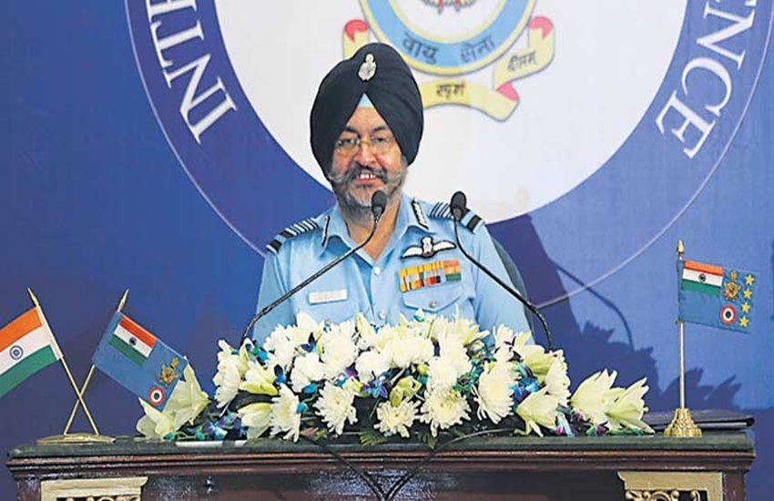 Air Force Day, BS Dhanoa, BS Dhanoa Statement, Air Chief, Air Chief Spoken, Air Chief Spoken on Air Force Day, Prepare for War, Prepare for War in a Very Short Time, if war Needed, Indian Air Force Day, air chief marshal, air chief marshal BS Dhanoa, National News, Jansatta