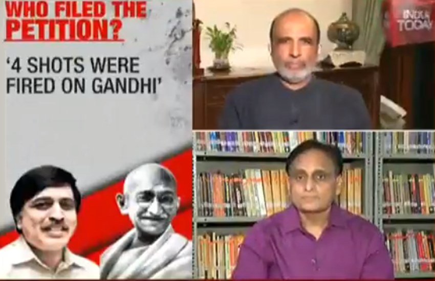 इंडिया टुडे चैनल पर शुक्रवार को लाइव डिबेट में आरएसएस विचारक राकेश सिन्हा ने कहा कि देश के पहले प्रधानमंत्री जवाहर लाल नेहरू को महात्मा गांधी की हत्या की नैतिक जिम्मेदारी लेनी चाहिए थी।