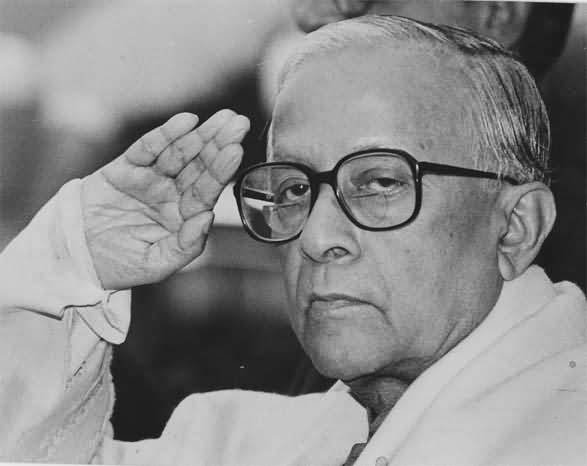 Gegong Apang, sheila dixit, naveen patnaik, jyoti basu, pawan chamling, Top 5 longest serving Chief Ministers in India 2017, Top 5 longest serving CM in India 2017