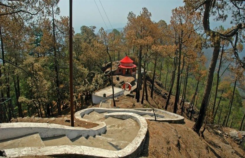 kasar devi, kasar devi temple, uttrakhand, uttrakhand almora, almora uttrakhand, kasar temple magnetic field, magnetic field, magnetic field in india, indian magnetic field, world magnetic field, magnetic field world, maa durga, mata durga, goddess durga, religious news, myth news, indian temples, temples in india, famous temple of india, vaishno devi india, jammu kashmir, religion news in hindi, hindu dharam ki jankari, jansatta