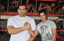 खली की शिष्या कविता दलाल बनी WWE में जाने वाली पहली भारतीय महिला, सलवार कमीज में करती हैं फाइट