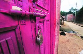 lock the door anandpur