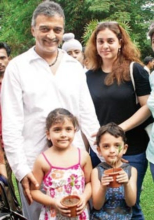 Lucky Ali, Bollywood Singer Lucky Ali, Lucky Ali marriage, Lucky Ali Love Affair, Lucky Ali Affair, Lucky Ali latest news, Lucky Ali Photos, Lucky Ali Songs, Lucky Ali Albums