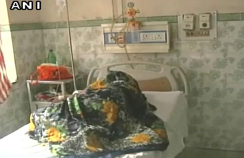 महिला की शादी 6 साल पहले आरोपी से हुई थी और दोनों के दो बच्चे भी हैं।