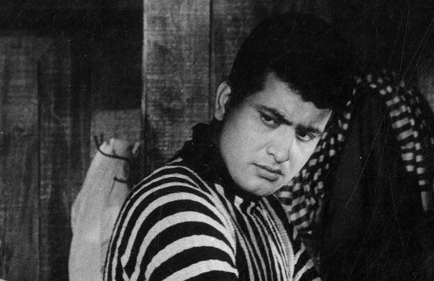 Manoj Kumar, Bollywood, Bollywood actror manoj kumar, manoj kumar did a small role as a beggar, film career, Manoj Kumar start film career, film fashion, manoj kumaj first movie fashion, Bollywood News,