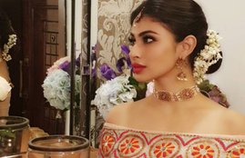 Mouni Roy, Naagin, Naagin 2 actress, Mouni Roy, naagin actress mouni, Mouni Roy with Family, Mouni Roy with Friends, Mouni Enjoying Her Diwali, See Mouni Roy HD Pictures, Mouni Roy, Naagin, Naagin 2 actress, Mouni Roy, naagin actress mouni, Mouni Roy with Family, Mouni Roy with Friends, Mouni Enjoying Her Diwali, See Mouni Roy HD Pictures, bollywood news in hindi, television news in hindi