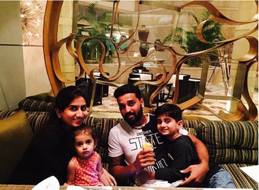 murali vijay, vijay daughter, murali vijay family, murali vijay wife, cricket news, sports news, murali vijay affair, murali vijay wife affair