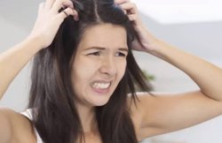 ये आसान घरेलू उपाय दिलाएंगे सिर की खुजली से छुटकारा, बाल भी होंगे स्वस्थ