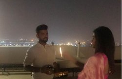 सुरैश रैना ने पत्नी के साथ मनाया करवाचौथ, तोड़ा व्रत, शेयर की फोटो