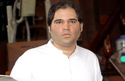 वरुण गांधी बोले- मुझे भी होना चाहिए था बाबा