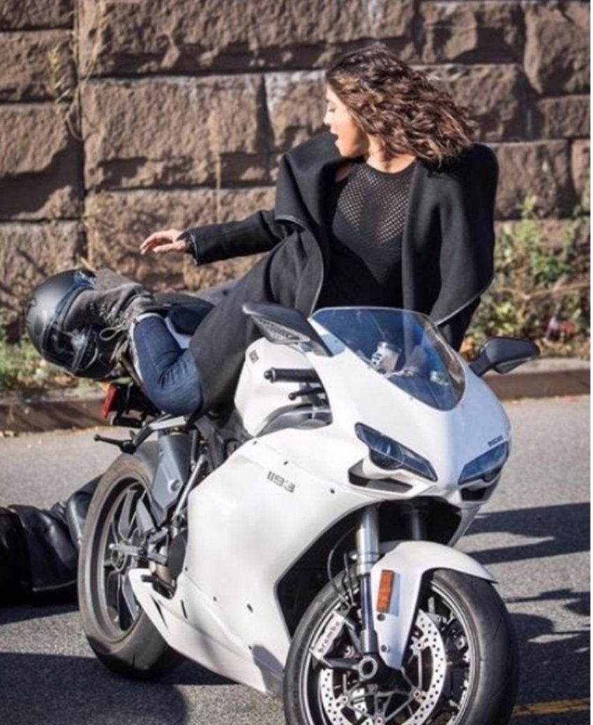 Desi Girl, Desi Girl Priyanka Chopra, Desi Girl New look, Priyanka Chopra New, New look of Priyanka, Priyanka Chopra new look, Total Transformation of Priyanka Chopra, Priyanka Chopra in Quantico season 3, see photos of Priyanka Chopra, entertainment news, bollywood news, television news