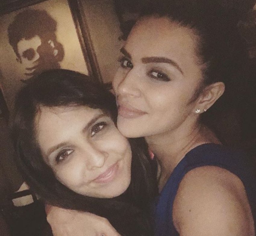 Aashka Goradia, Aashka Goradia Going to be a Bride, Aashka Goradia bechtler party, Aashka Goradia pictures, Aashka Goradia bechtler party, Aashka Goradia enjoying with Mouni Roy, Mahhi Vij and Adaa Khan, Mouni Roy in aashka bechtler party