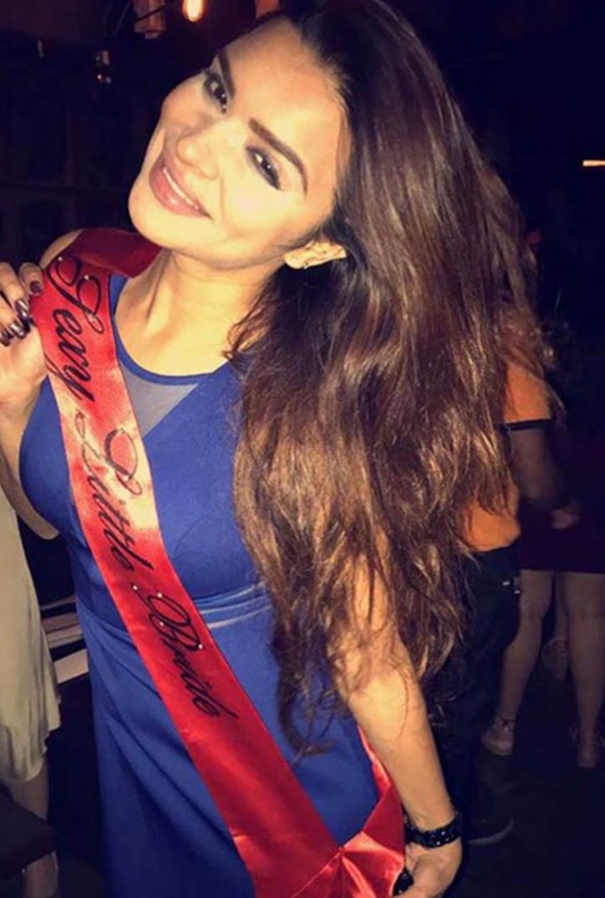 Aashka Goradia, Aashka Goradia Going to be a Bride, Aashka Goradia bechtler party, Aashka Goradia pictures, Aashka Goradia bechtler party, Aashka Goradia enjoying with Mouni Roy, Mahhi Vij and Adaa Khan, Mouni Roy in aashka bechtler party