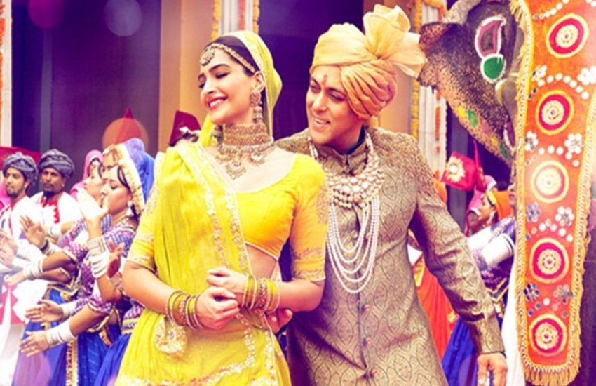 Bipasha Basu, Sonam Kapoor, Aamir Khan, Vidya Balan, Alia Bhatt, Hritik Roshan, Farhan Akhtar, Abhay Deol, Katrina Kaif, Zindagi Na Milegi Dobara Shah Rukh Khan, Happy New Year, Sunny Leone, Aamir Khan