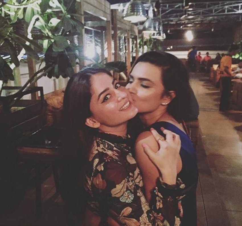 Aashka Goradia, Aashka Goradia Going to be a Bride, Aashka Goradia bechtler party, Aashka Goradia pictures, Aashka Goradia bechtler party, Aashka Goradia enjoying with Mouni Roy, Mahhi Vij and Adaa Khan, Mouni Roy in aashka bechtler party
