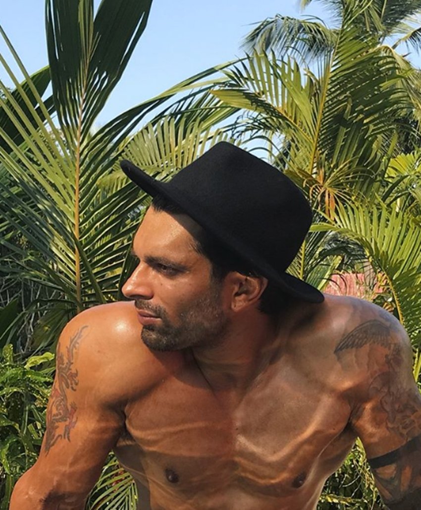 Bipasha Basu, hubby Karan Singh Grover, Bipasha Basu, Karan Singh, Bipasha Karan, amazing location pictures of goa, Bipasha Karan in goa, see Bipasha Basu and Karan hd photos, entertainment news, bollywood news, television news