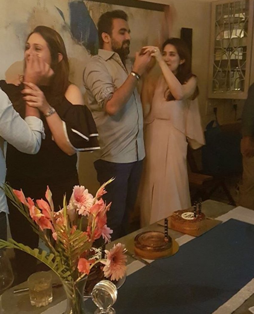 Zaheer Khan to marry Sagarika Ghatge, Sagarika Ghatge, Zaheer Khan, see pictures of Zaheer Khan marriage, entertainment news, bollywood news, television news