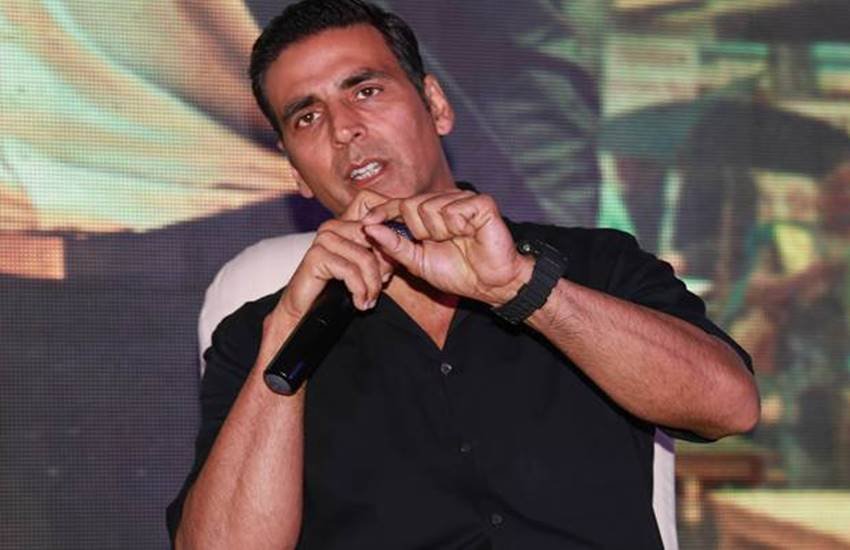 Akshay Kumar, Stuntman, Bollywood, death, young stuntman, Akshay Kumar saw someone die, car stunt, snapped neck, physics behind stunts, Akshay Kumar Has Seen A Young Stuntman Die, Akshay Kumar Has Seen A Young Stuntman Die In Front Of his Eyes, Bollywood News, Bollywood News in Hindi, News in Hindi, Entertenment news in Hindi, crime news, naitonal news, international news, trending news, twitter news, Viral story in Hindi, Latest news in Hindi, Jansatta