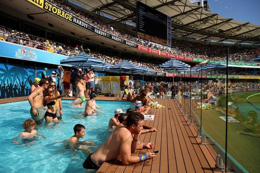 Ashes 1st Test, Ashes Gabba test, Gabba ground, Brisbane ground, Ashes Photos, pitchside pool, swimsuits, Bikini girls cricket