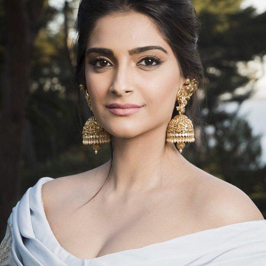 Bollywood Actors Sex Secrets, Alia Bhatt, Sonam Kapoor, Ranveer Singh, Ranbir Kapoor, Salman Khan, Sexual Secrets, Arjun Kapoor, Twinkle Khanna, Sushant Singh Rajput, Deepika Padukone, Nargis Fakhri, Emraan Hashmi, Vidya Balan, Kashmira Shah, Kalki Koechlin, Sex Secrets, Bollywood Sex