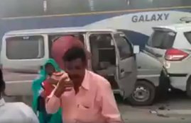 Cars Collided, Yamuna Expressway, Cars Collided on Yamuna Expressway, Thick Fog, Thick Fog at Yamuna Expressway, Yamuna Expressway Accident, Yamuna Expressway Accident Video, video Cars Collided on Yamuna Expressway, Delhi News