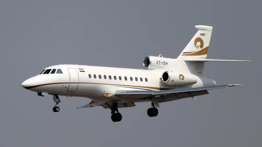 mukesh ambani Airbus a319 Corporate Jet, Aston-Martin-Rapide-Mukesh-Ambani, Rolls-Royce-Phantom of ambani, mukesh ambani Mercedes SL500, ambani Maybach 62 bmw, 10 Most Expensive of Mukesh Ambani, Asia’s Richest Man mukesh ambani