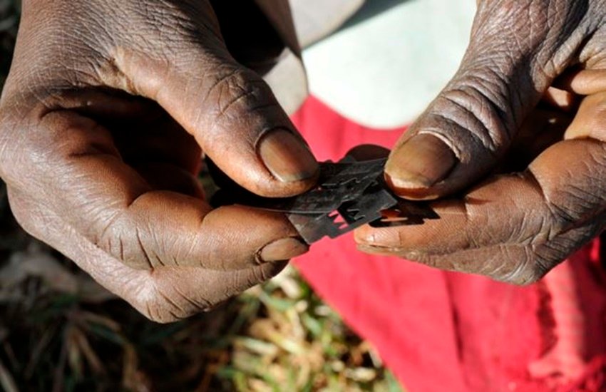 यूनिसेफ के आंकड़ों के मुताबिक दुनिया भर में सालाना 20 करोड़ महिलाओं का खतना होता है।