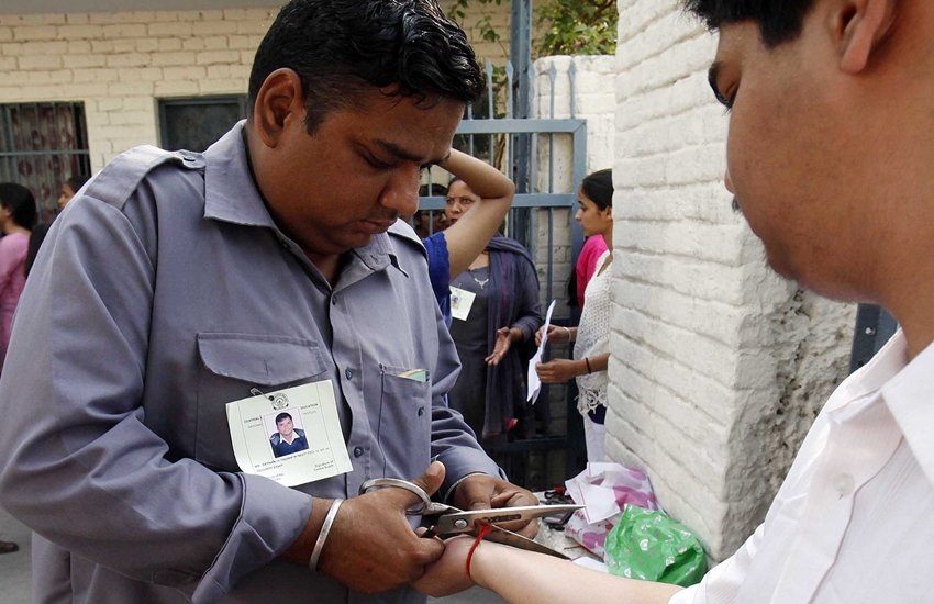 ibps, ibps clerk, ibps clerk admit card, ibps clerk admit card 2017, ibps.in, www.ibps.in, ibps clerk prelims admit card 2017, ibps admit card, ibps admit card 2017, ibps clerk hall tickets, ibps in, ibps admit card 2017 download, ibps clerk exam 2017