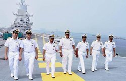 Indian Navy Recruitment 2017: नौसेना में 12वीं पास के लिए निकली वैकेंसी, जल्दी करें आवेदन
