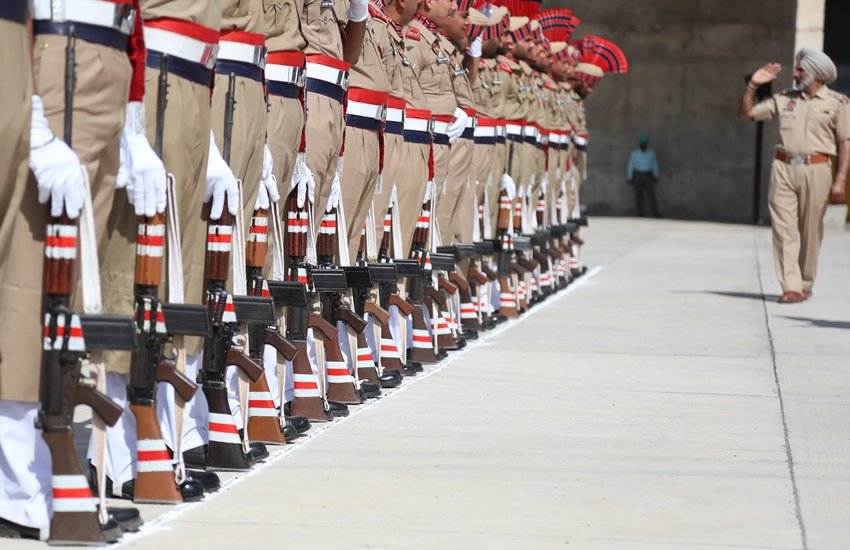 Karnataka Police, Karnataka Police Recruitment, Karnataka Police Recruitment 2017, karnataka police constable, karnataka police constable bharti, karnataka police constable bharti 2017, karnataka police constable recruitment, www.ksp.gov.in, ksp.gov.in, http://rec17.ksp-online.in/, karnataka police constable bharti notification, karnataka police bharti 2017 news, karnataka Police Notification 2017, karnataka Police Latest News