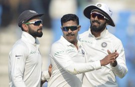 Virat Kohli, Ravindra Jadeja, Vijay Shankar