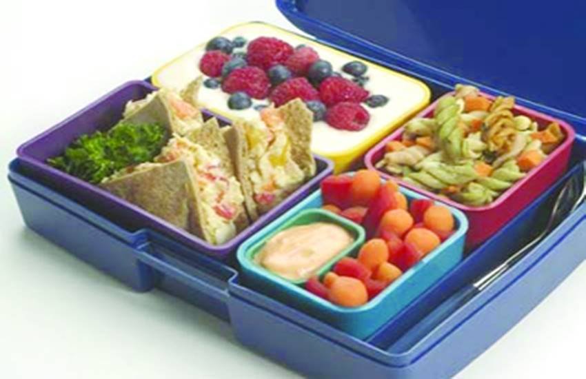 खानपान, पौष्टिकता, ऊर्जा ये सब ऐसे जरूरी पहलू हैं जिनके बारे में सबको पता होना चाहिए, तभी बच्चों का मनपसंद खाना-नाश्ता अच्छा बन सकता है।