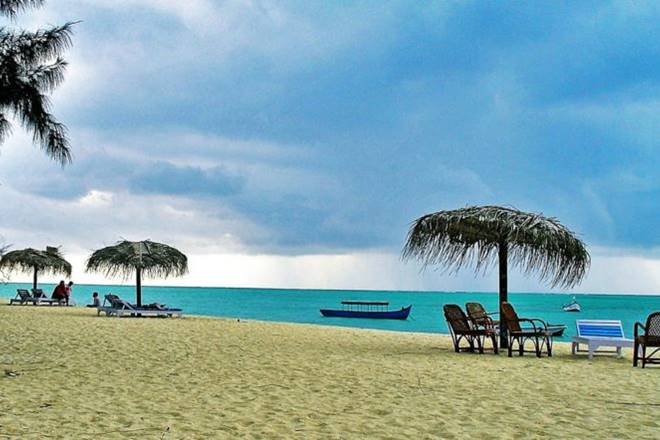 लक्षद्वीप यानी एक लाख द्वीप।